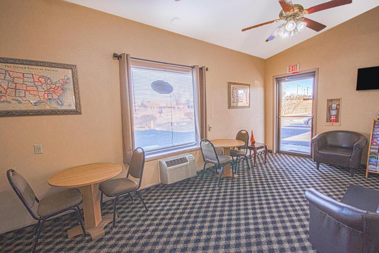 Econo Lodge Junction City I-70 Near Fort Riley Eksteriør billede
