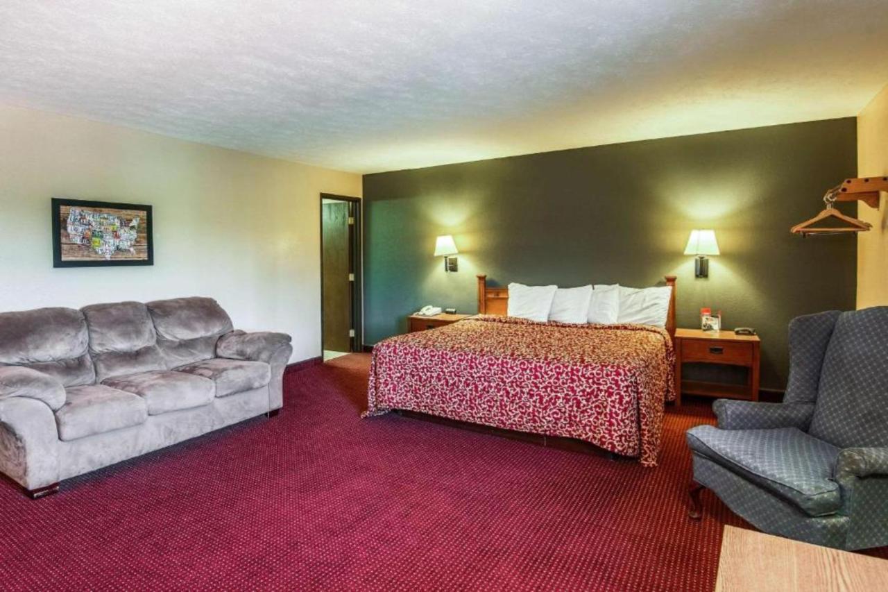 Econo Lodge Junction City I-70 Near Fort Riley Eksteriør billede